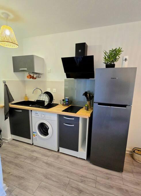 Elegant Studio Les Tourtereaux Saint-Denis Exterior foto